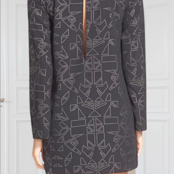 NWOT Black & Silver geometric shift dress cropped sleeve Open Back - Size Small - Picture 4 of 5